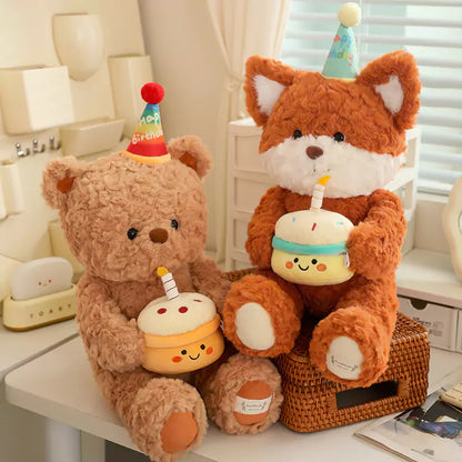 Peluches de oso y zorro de pastel de cumpleaños